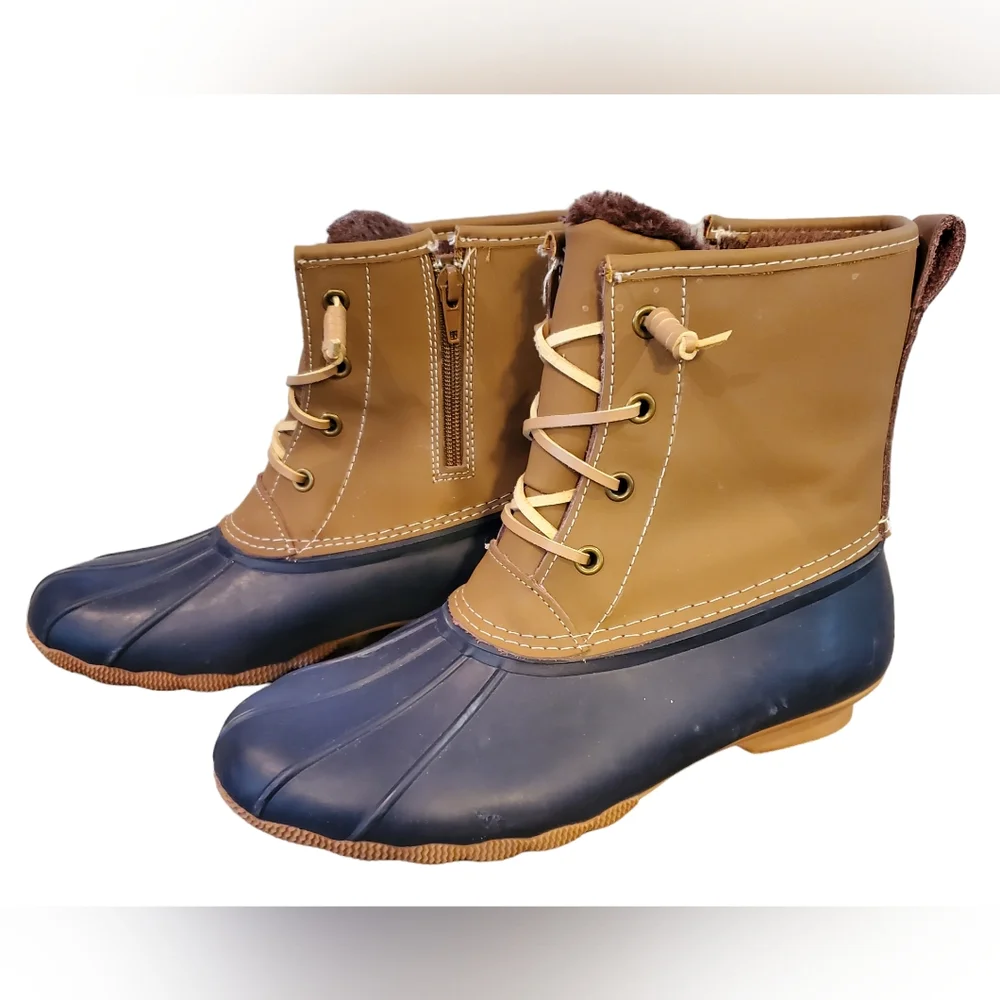 Serra Navy/Tan Rain Duck‎ Leather/Rubber Faux Fur Boots, 3M Thinsulate, Size 8